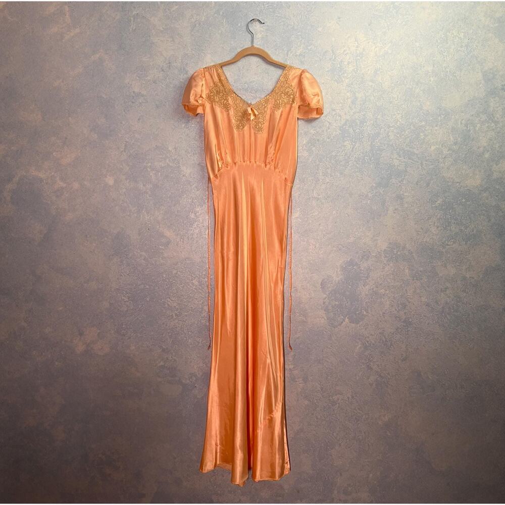 1930s Peach Pink Cap Sleeve Silk Gown